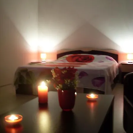 Red Apartament Militari 5 Apartment *
