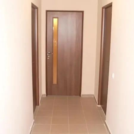 Red Apartament Militari 5 Apartment *